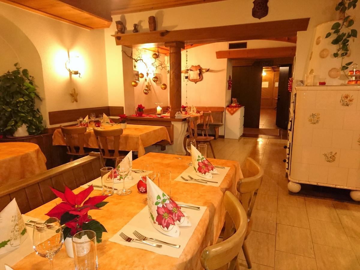 Gasthaus Zum Ochsen Neuhaus Exteriér fotografie