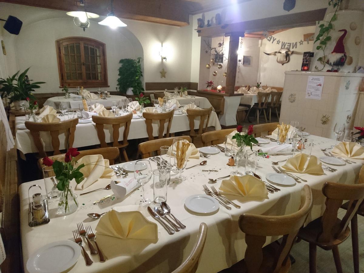 Gasthaus Zum Ochsen Neuhaus Exteriér fotografie